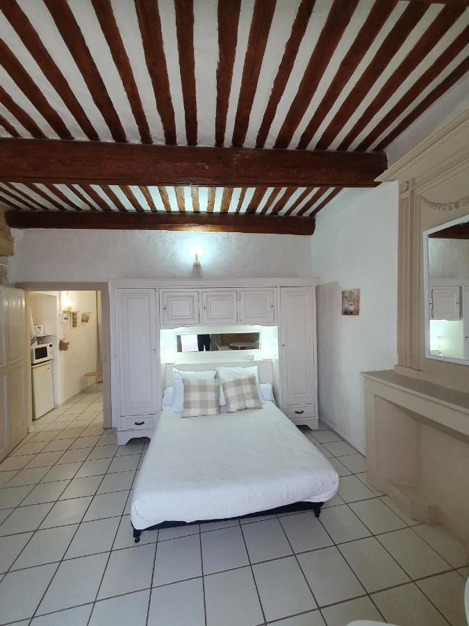 Suite Parentale Castillon Du Gard Esterno foto